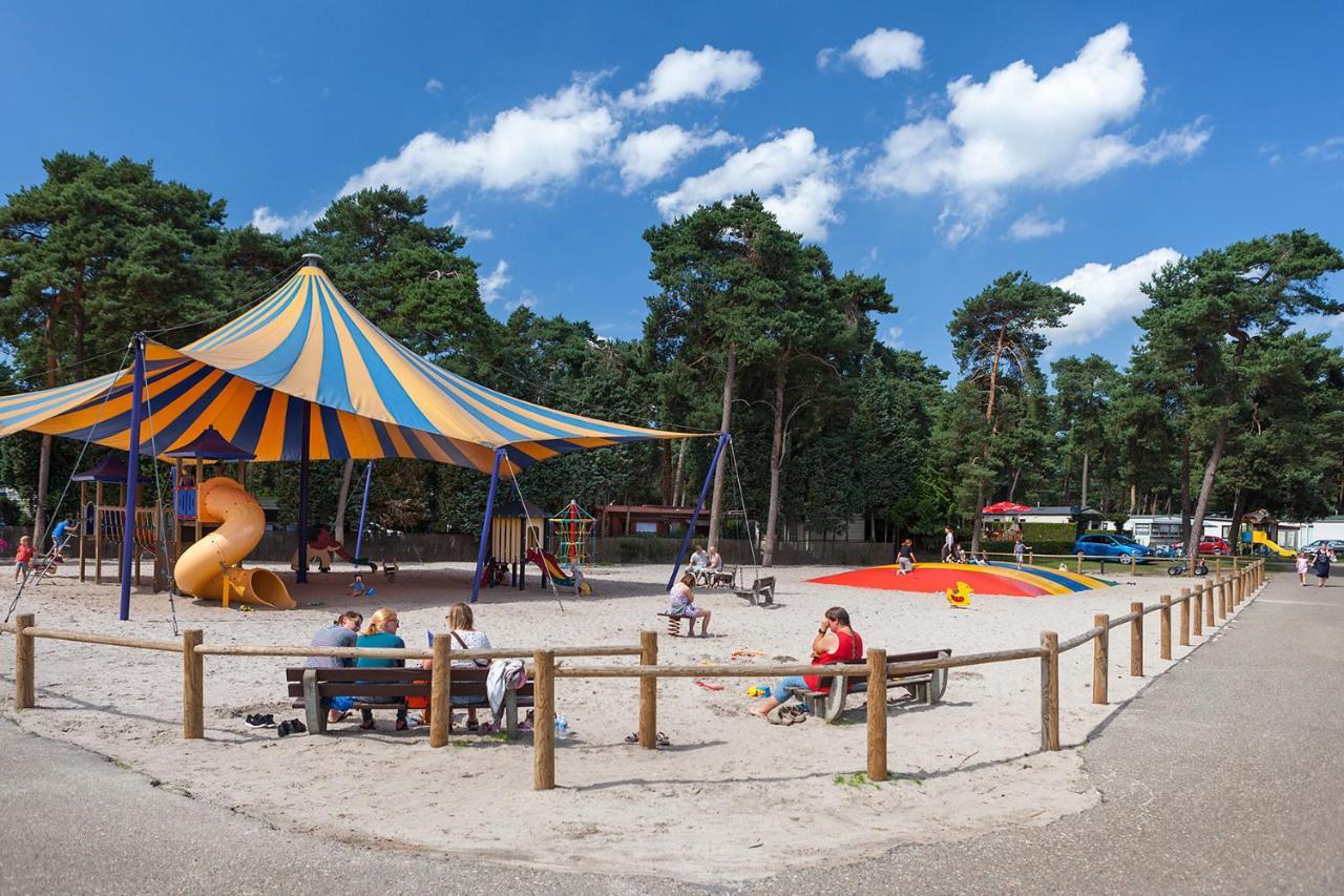 Camping Blauwe Meer Nv Hotel Ломел Екстериор снимка