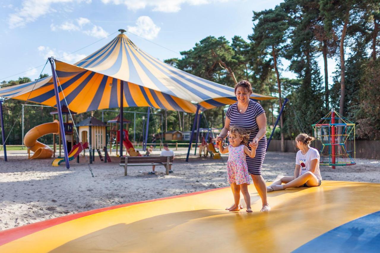 Camping Blauwe Meer Nv Hotel Ломел Екстериор снимка